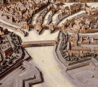 <em>Plan relief de Strasbourg (1725) - vue du Pont Couvert - Crédits : JJS</em>